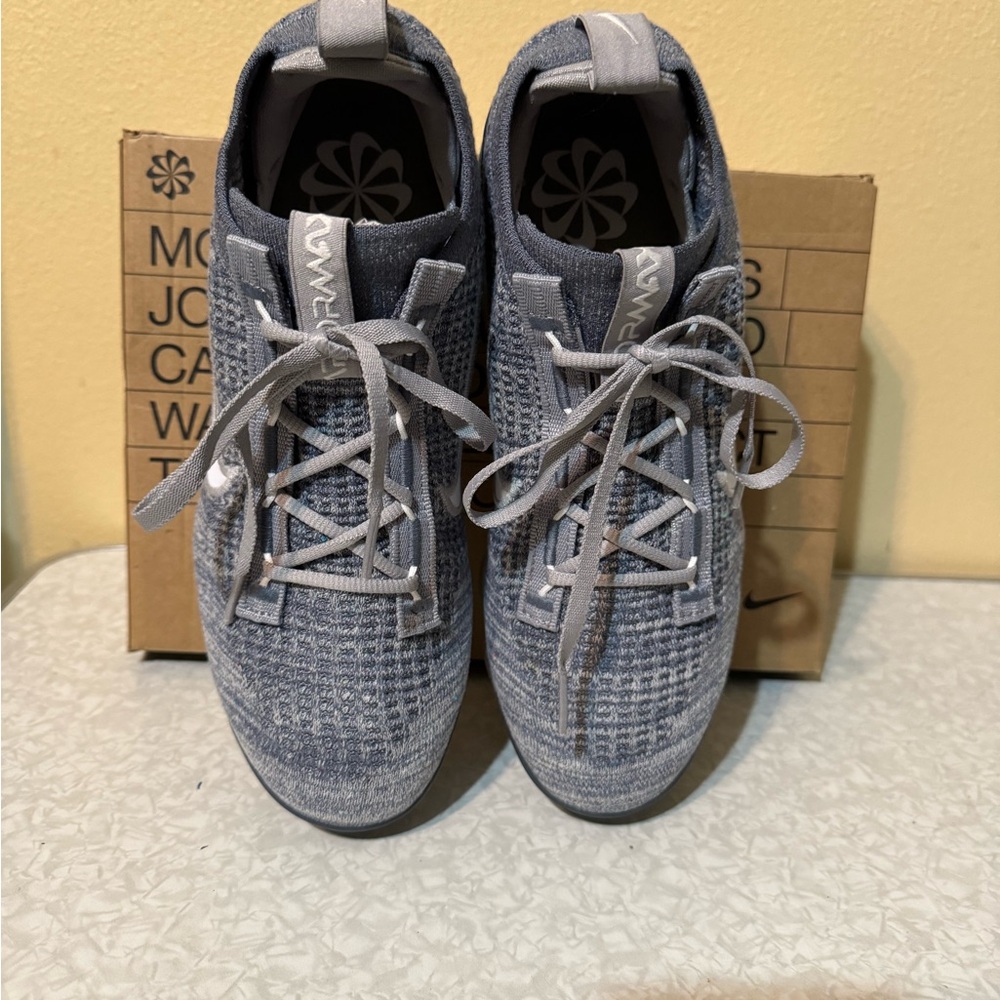 Nike Blue Knit Women’s Sneakers